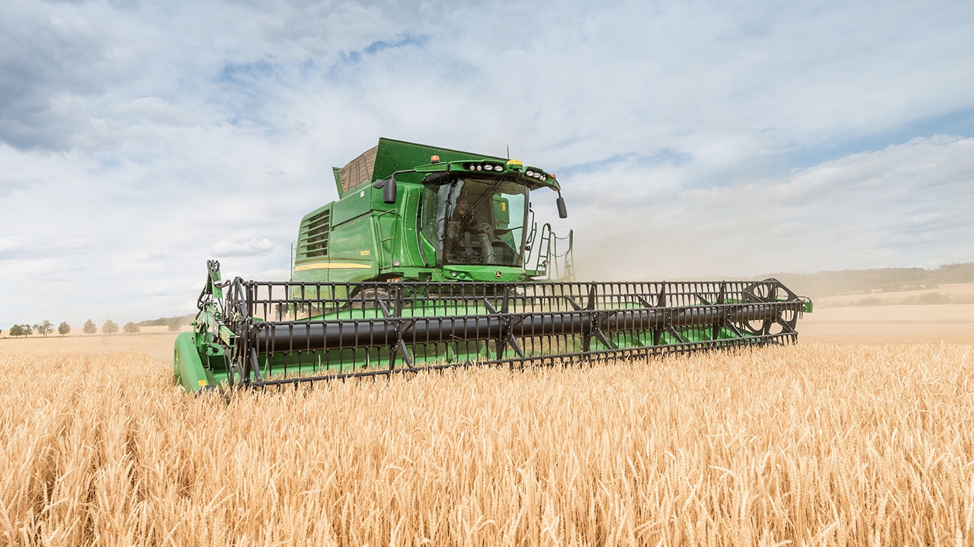 Moissonneuse-batteuse S760 ∣ Récolte du grain ∣ John Deere CA