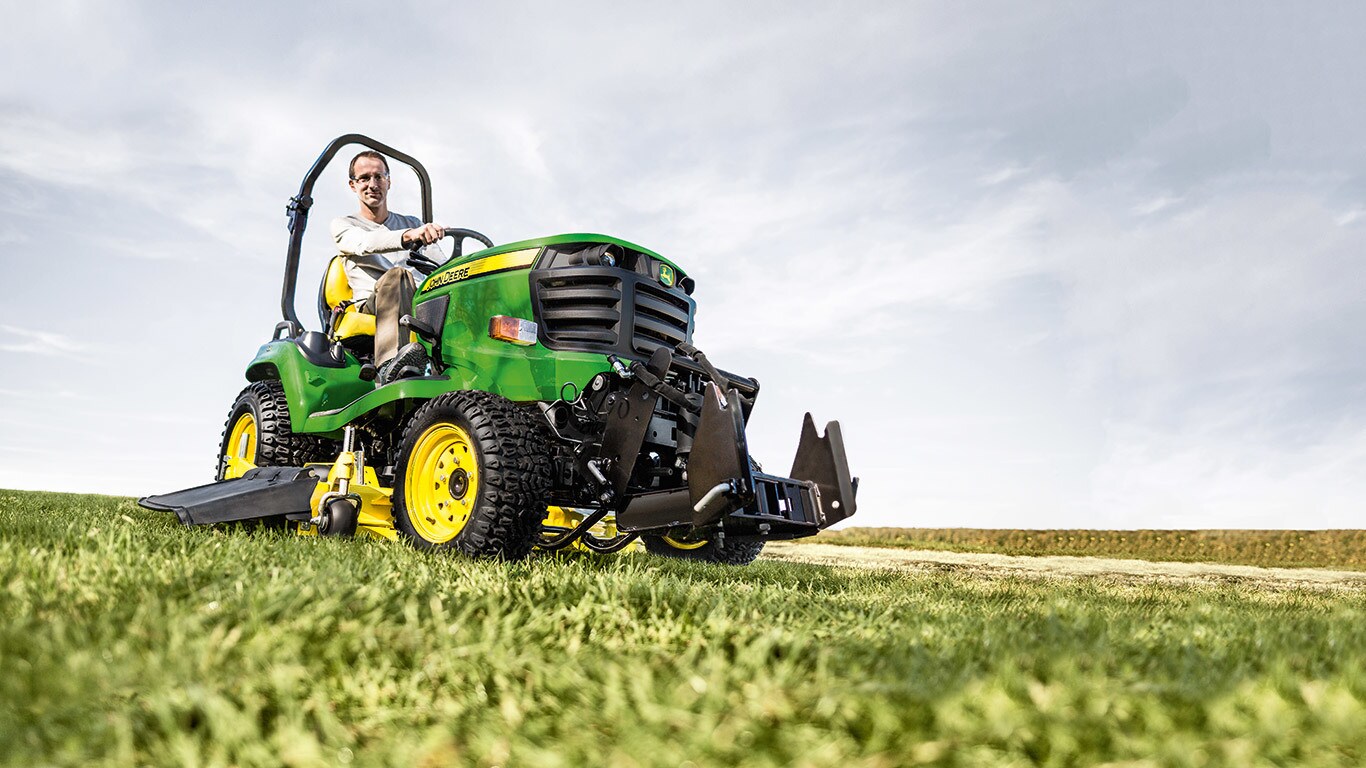 49+ Rasentraktor Mit Dieselmotor, Dieser motor erzeugt einen hohen