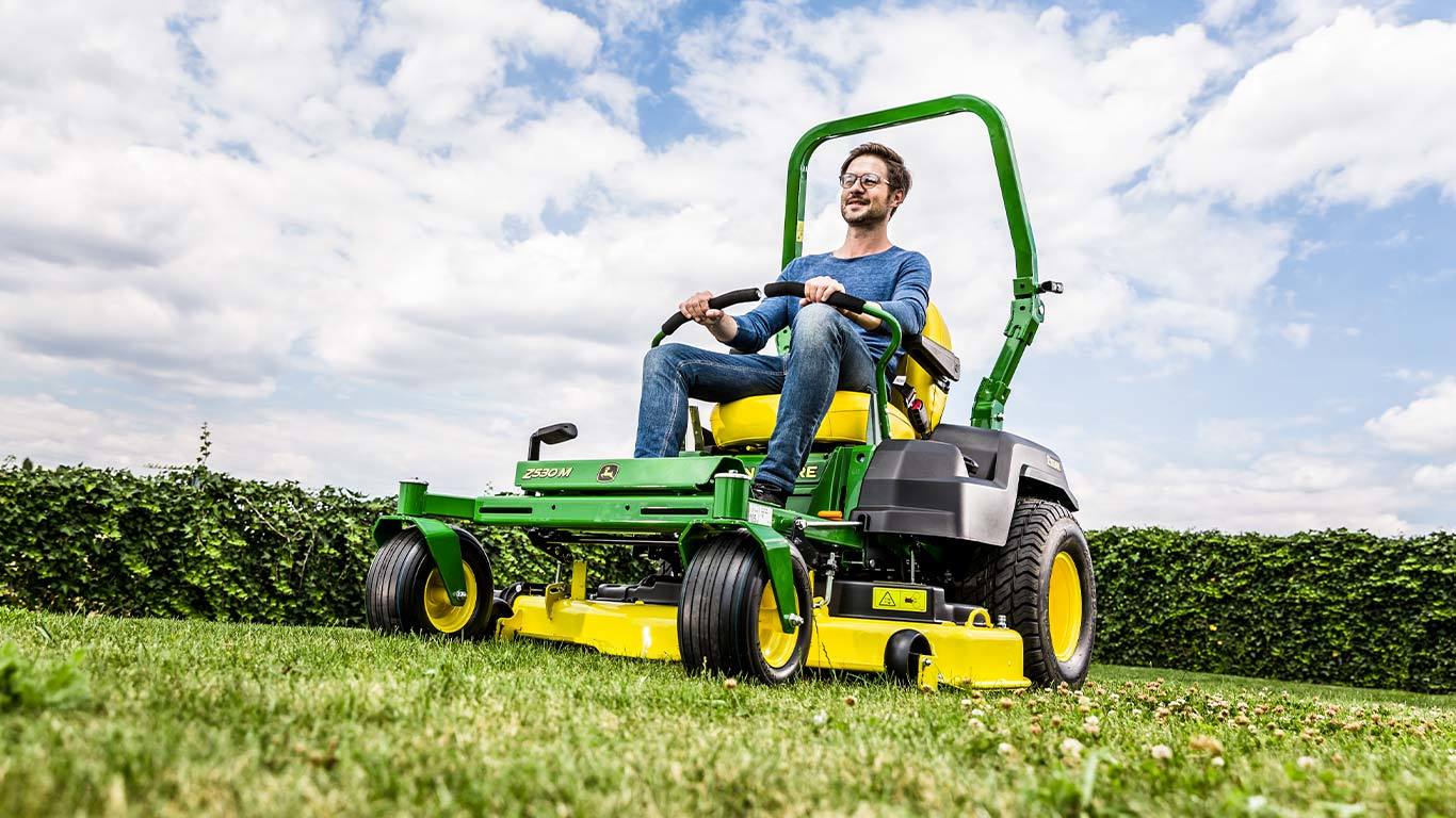 Z530M ZTrak NullWenderadiusMäher John Deere CH