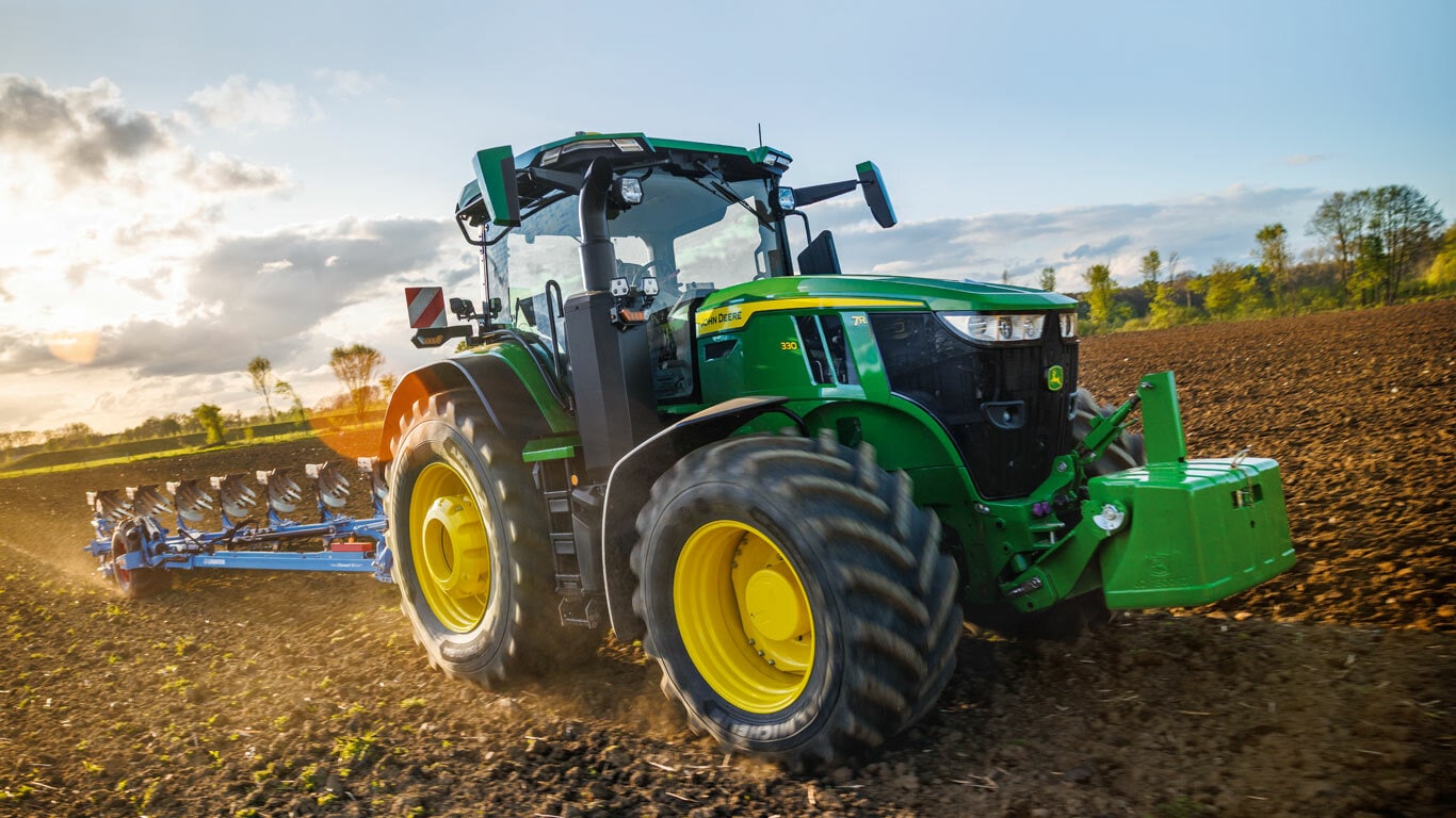 VIDEO] John Deere - les tracteurs 7R montent en puissance